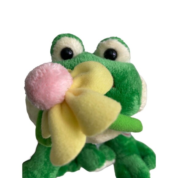 Fine Toy Frog Plush Stuffed Animal Green Holding Pink Yellow Flower Sheer Bow - Picture 9 of 15